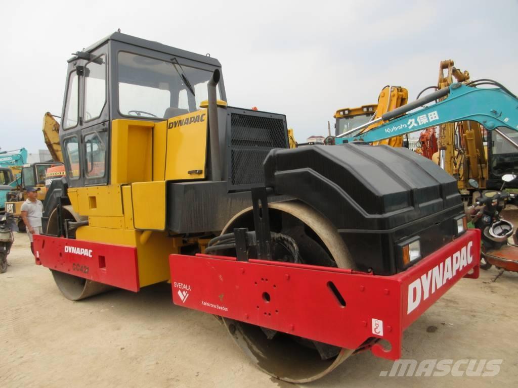 Dynapac CC 421 タンデムローラ