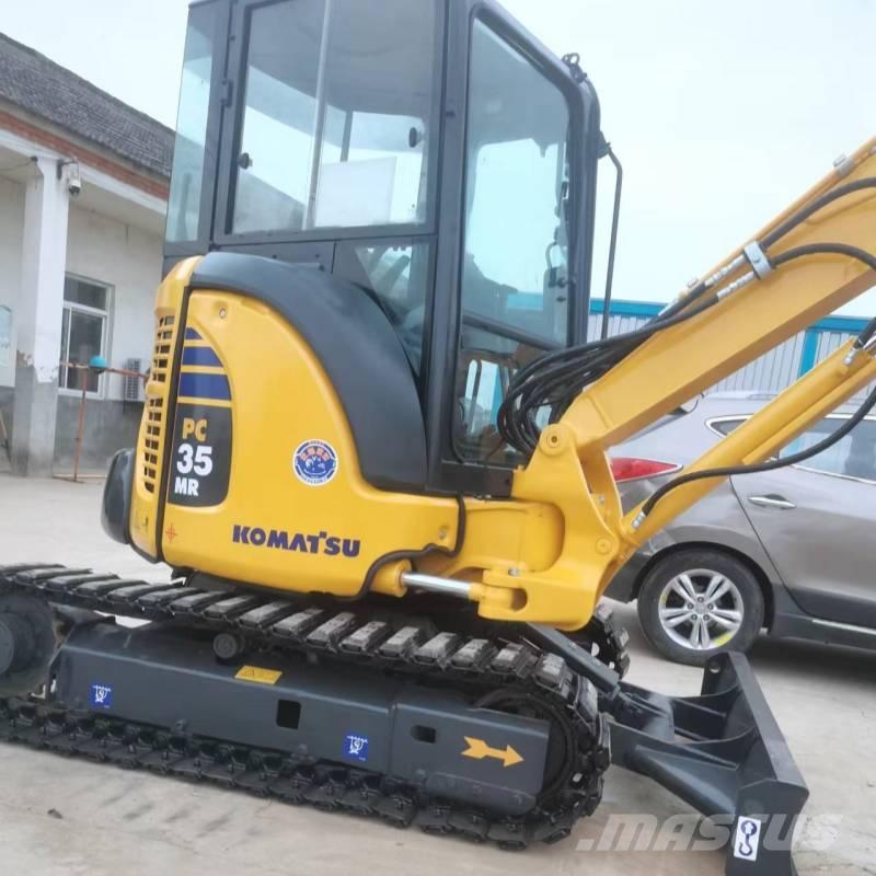 Komatsu PC35 ミニ油圧ショベル 7t以下（ミニユンボ・ミニディガー）