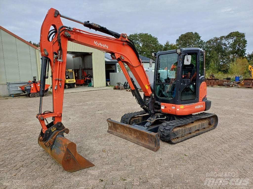 Kubota KX 057-4 ミニ油圧ショベル 7t以下（ミニユンボ・ミニディガー）