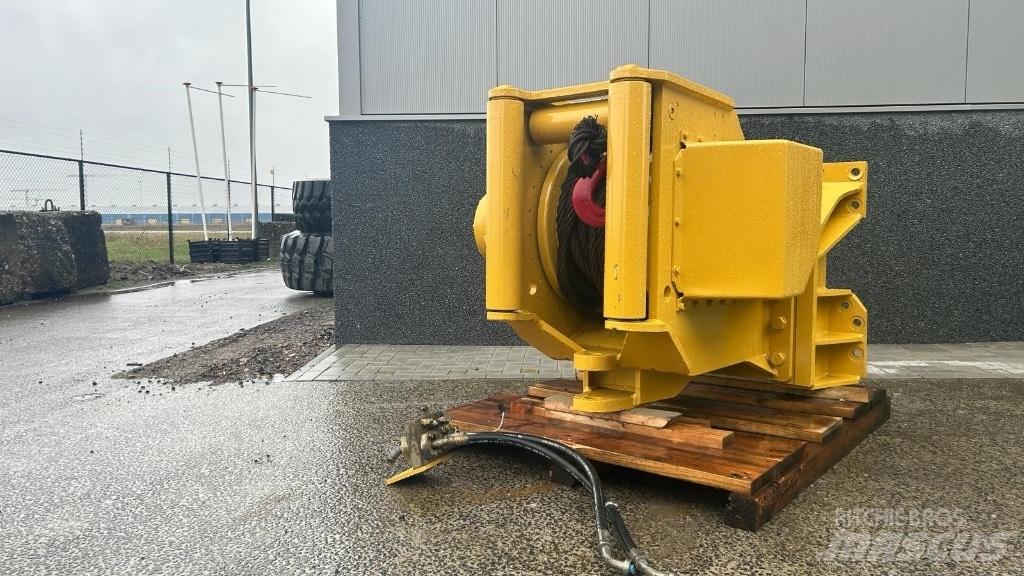 CAT D 7 G ウインチ