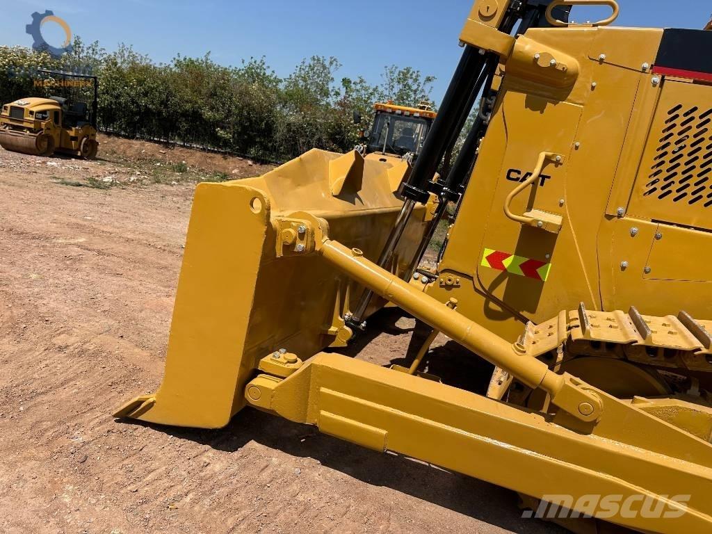 CAT D 8 R ブルドーザー