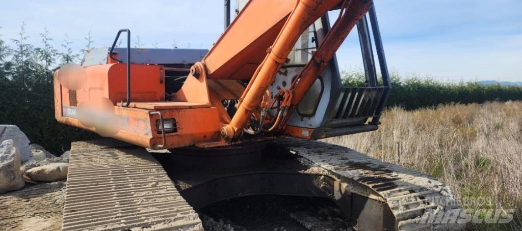 Hitachi EX 200 LC 大型油圧ショベル12t以上（パワーショベル・ユンボ）