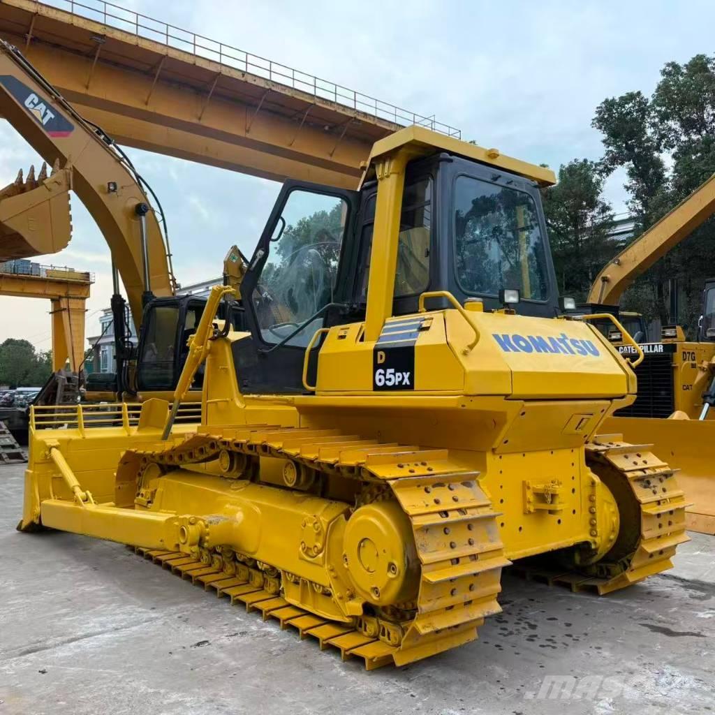 Komatsu D 65 PX-12 ブルドーザー