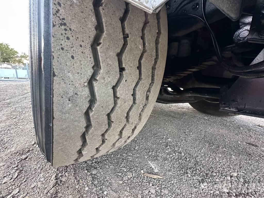 Mack MRU 613 コンバイン／バキュームトラック