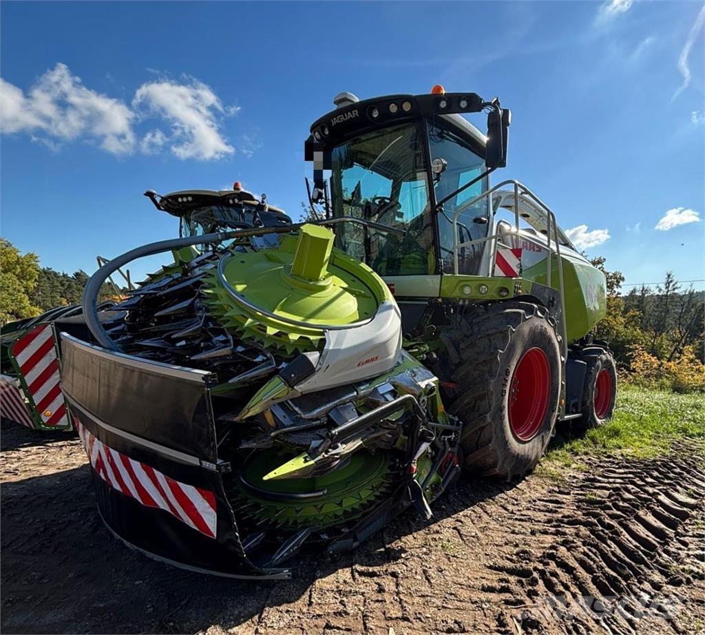 CLAAS Jaguar 980 自走式フォレージハーベスター