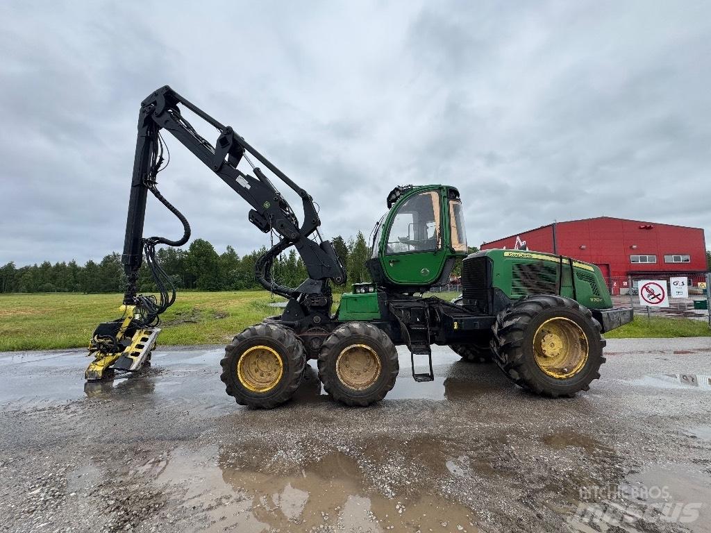 John Deere 1170 E ハーベスター