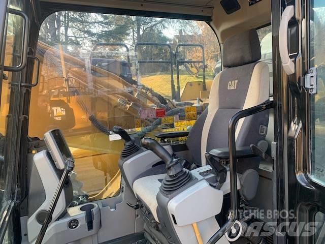 CAT 330 F LN 大型油圧ショベル12t以上（パワーショベル・ユンボ）