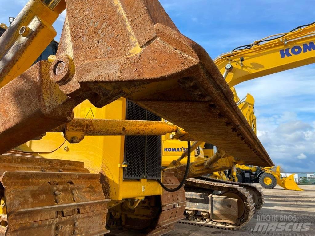 Komatsu D65PX-18E0 ブルドーザー