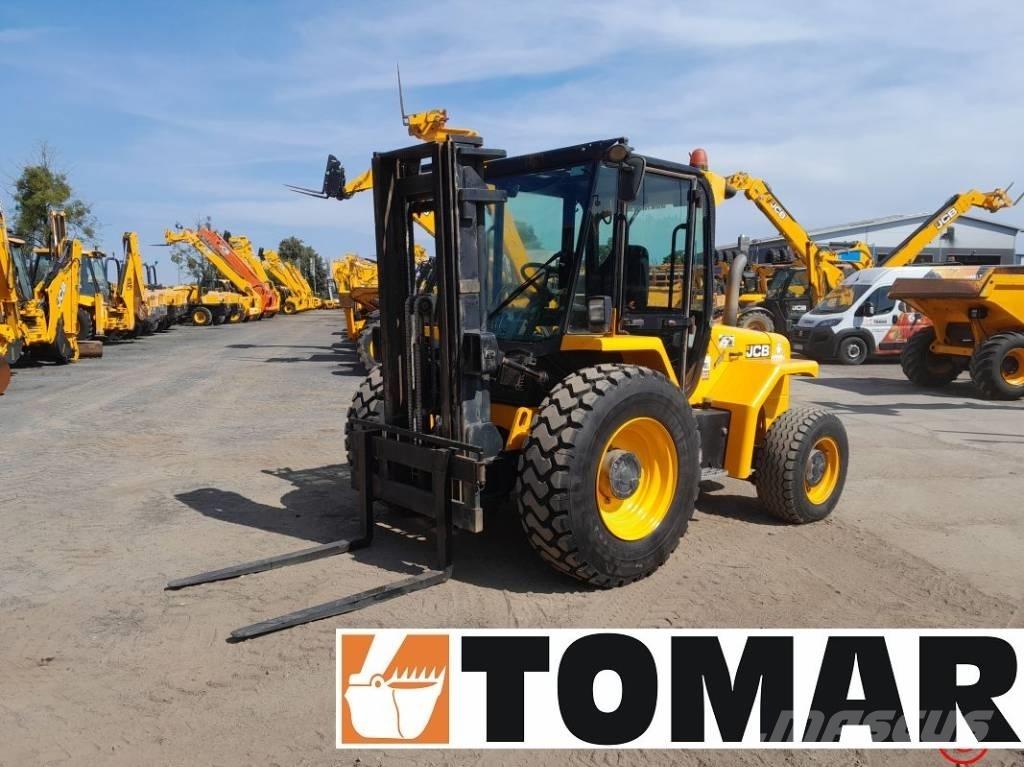 JCB 930-4 ラフターテレントラック