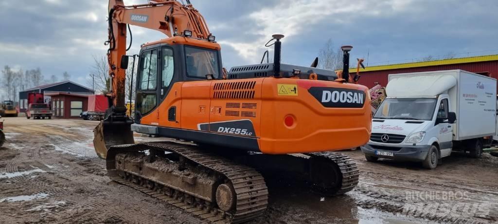 Doosan DX 255 LC-3 大型油圧ショベル12t以上（パワーショベル・ユンボ）