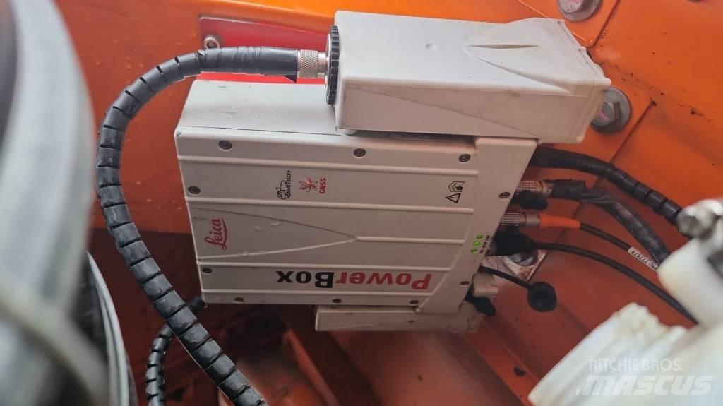 Doosan DX 255 LC-3 大型油圧ショベル12t以上（パワーショベル・ユンボ）