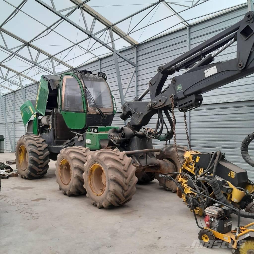 John Deere 1270 E ハーベスター