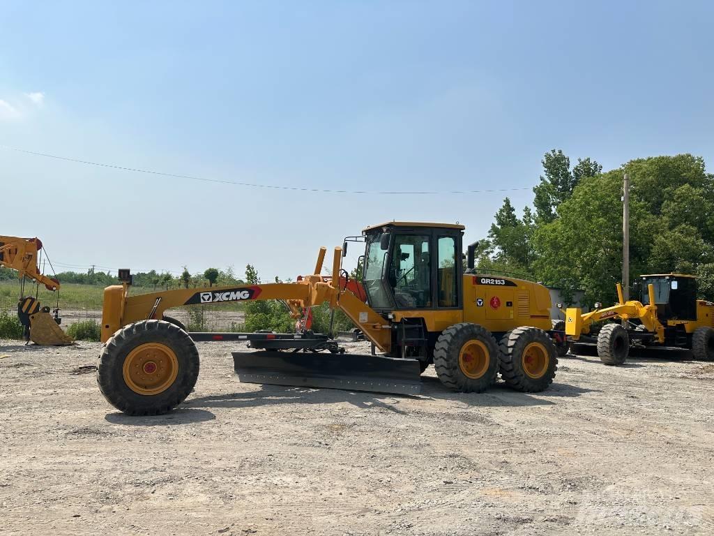 XCMG GR 215 モーターグレーダー