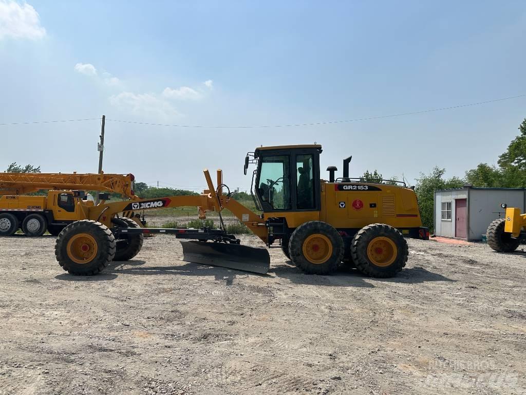 XCMG GR 215 モーターグレーダー