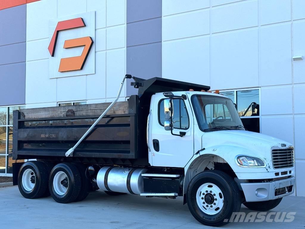 Freightliner M2 ダンプ