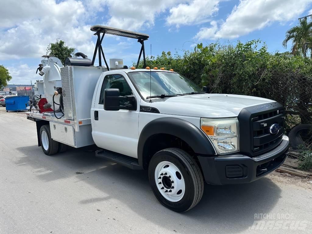 Ford F 550 SD コンバイン／バキュームトラック