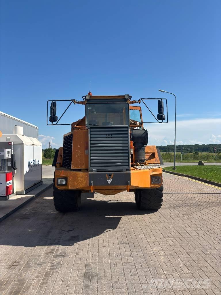 Volvo BM A 35 アーティキュレート式ダンプトラック