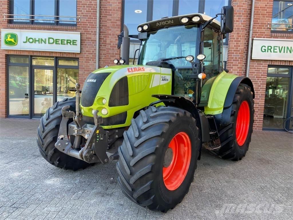 CLAAS Arion 640 トラクター