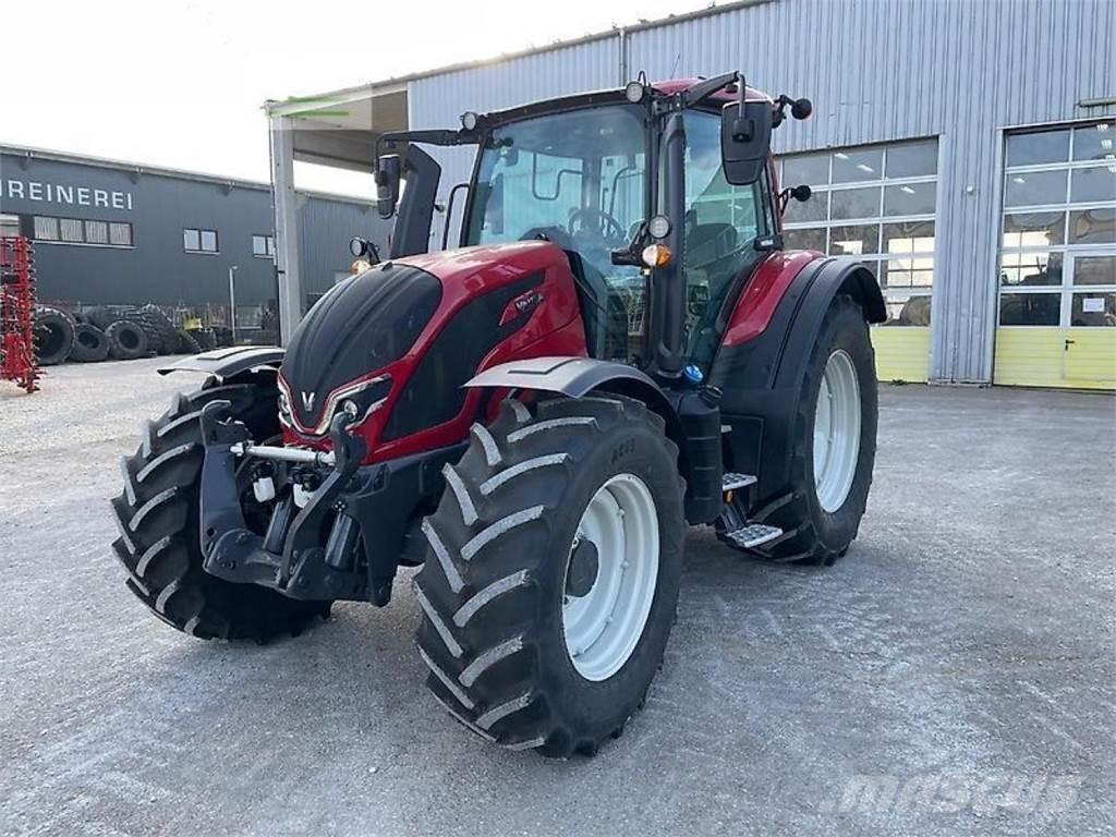 Valtra n155 トラクター