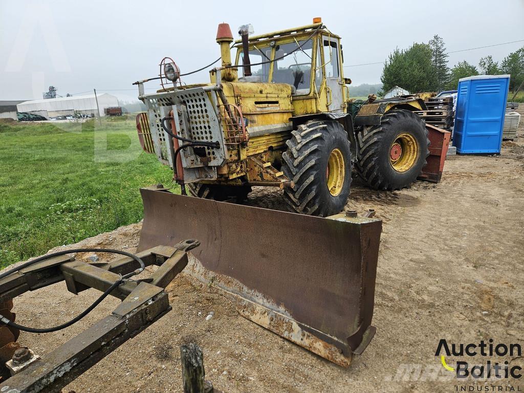  Onbekend T-157K トラクター