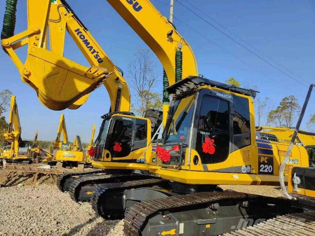 Komatsu PC 220-8 大型油圧ショベル12t以上（パワーショベル・ユンボ）