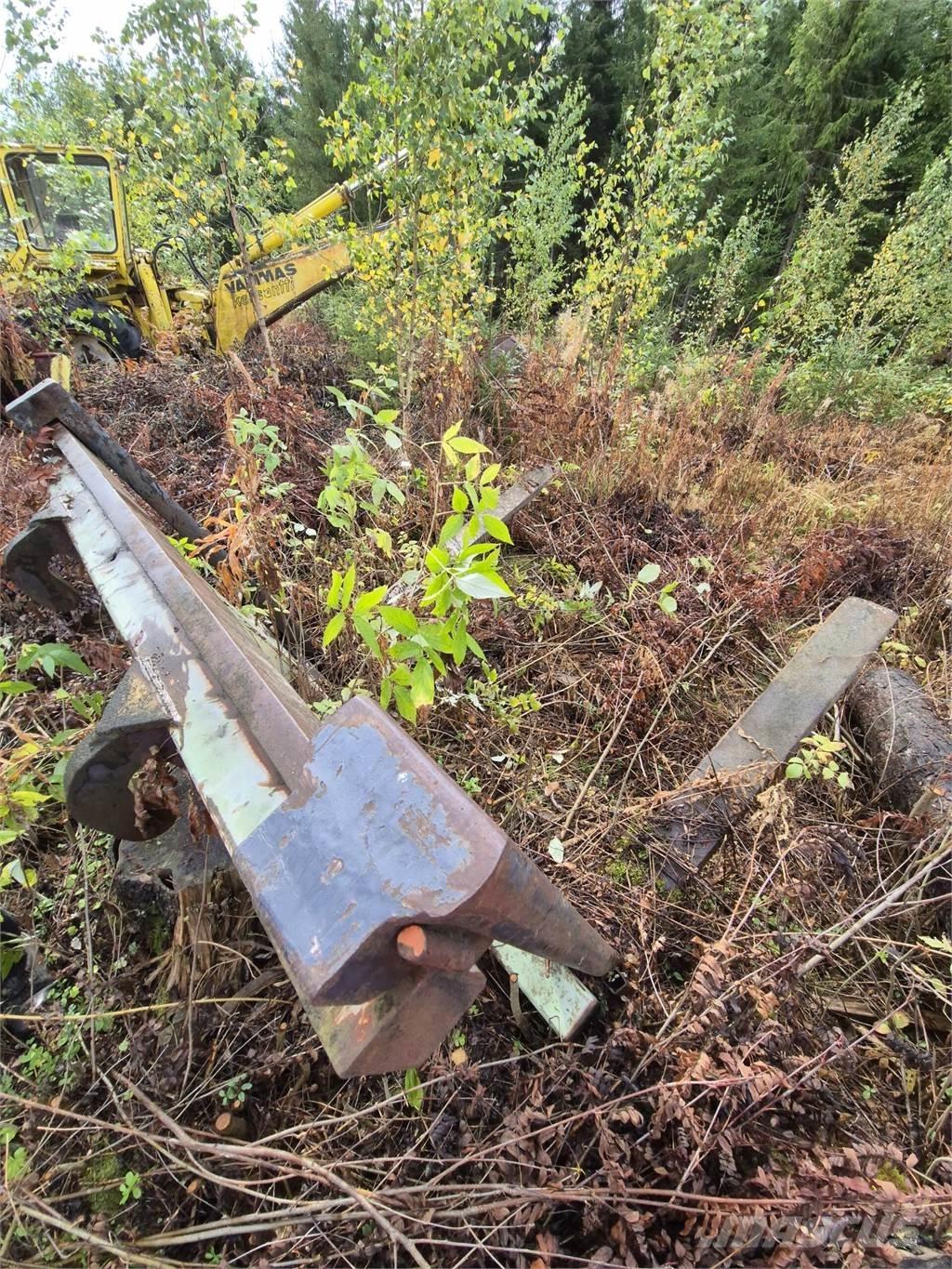 Volvo trukkipiikit フォーク