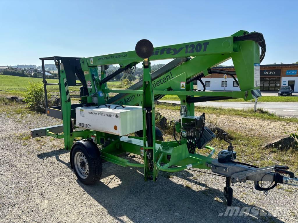 Niftylift 120 T 高所作業台付トレーラー