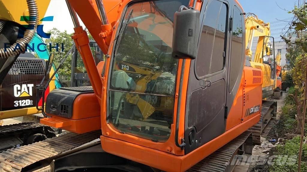 Doosan DX 140 LC 大型油圧ショベル12t以上（パワーショベル・ユンボ）