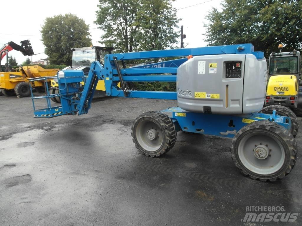 Genie Z 45/25 J ブームリフト　屈伸型
