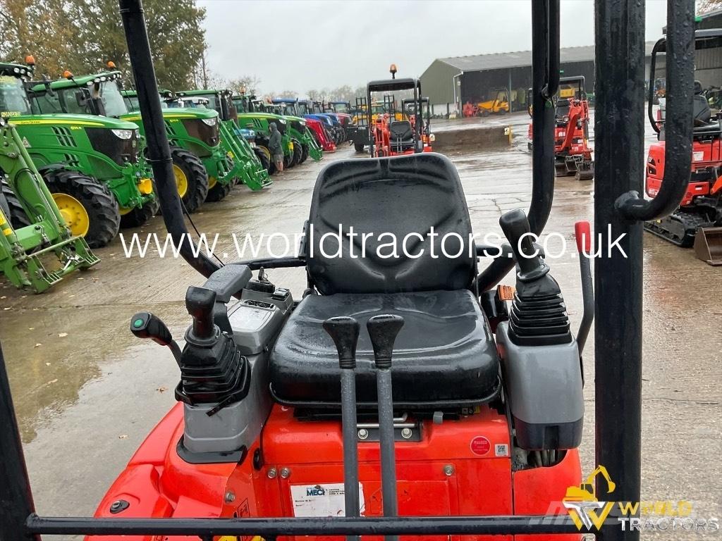 Kubota U 17-3 ミニ油圧ショベル 7t以下（ミニユンボ・ミニディガー）