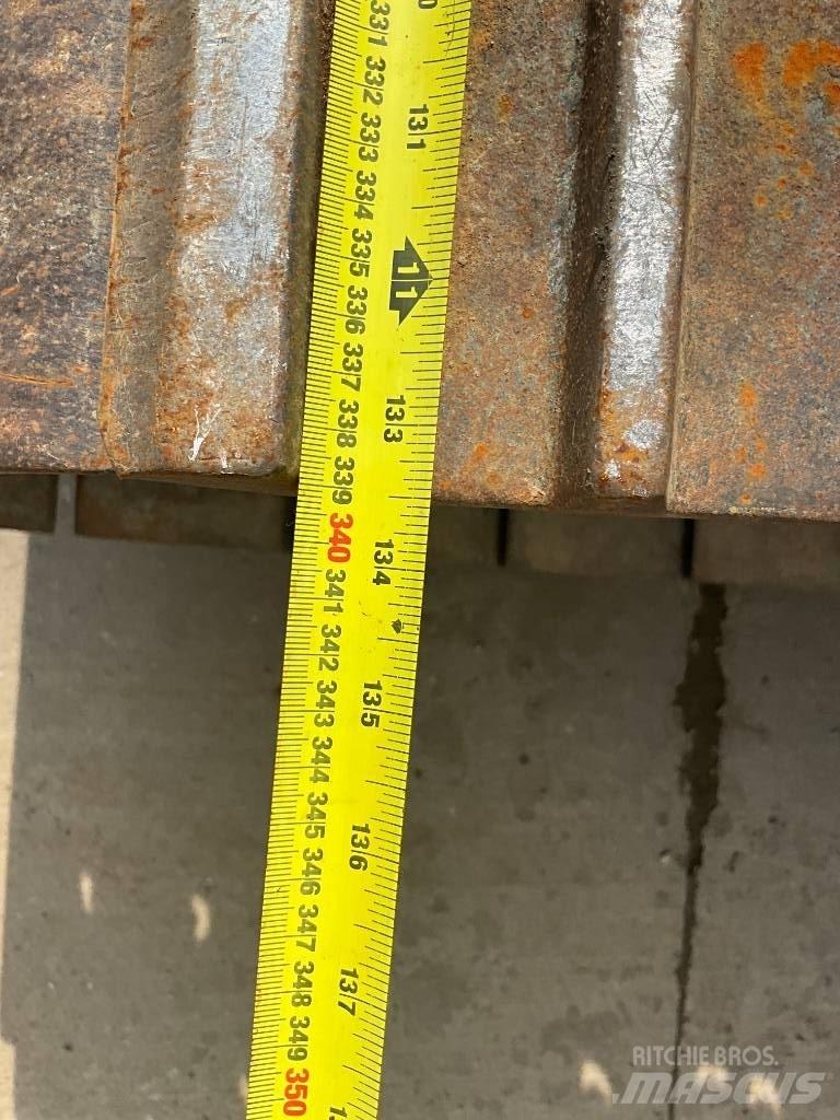 Hitachi ZX 250 LC-6 大型油圧ショベル12t以上（パワーショベル・ユンボ）