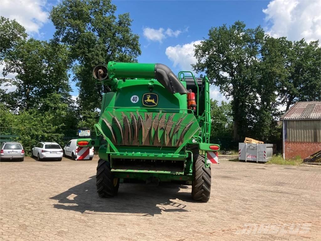 John Deere T670 コンバイン