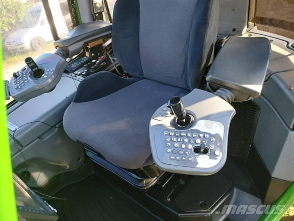 John Deere 1110 E フォワーダー