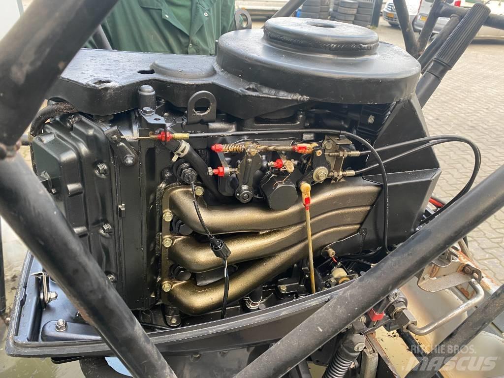 Yanmar outboard D 27 マリンエンジン