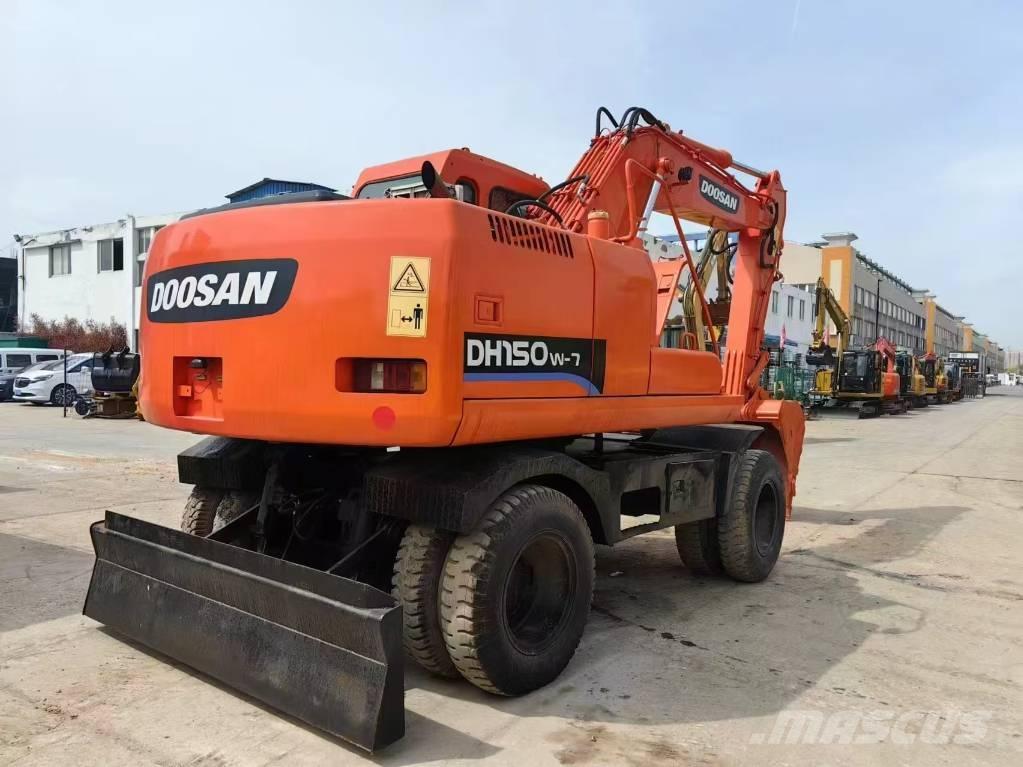 Doosan DH 150 ホイール式油圧ショベル（パワーショベル・ユンボ・バックホー）