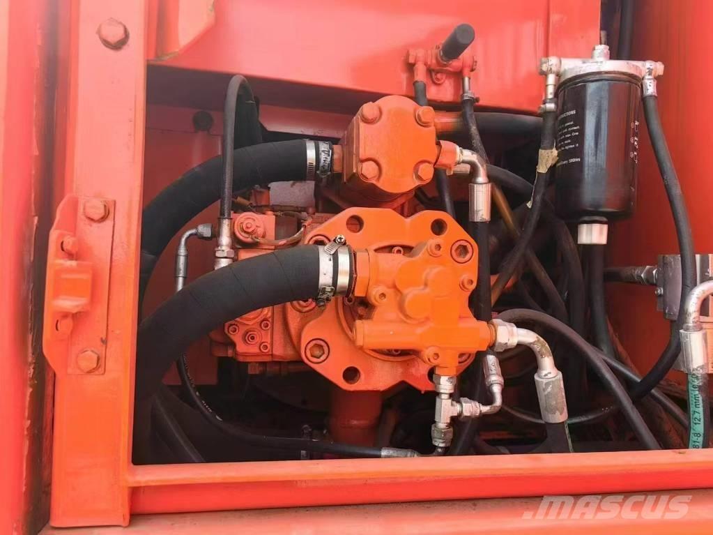 Doosan DH 150 ホイール式油圧ショベル（パワーショベル・ユンボ・バックホー）