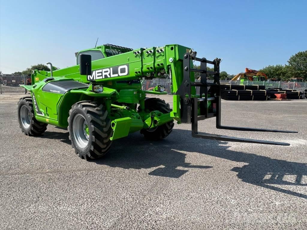 Merlo P 40.17 テレスコーピックハンドラー
