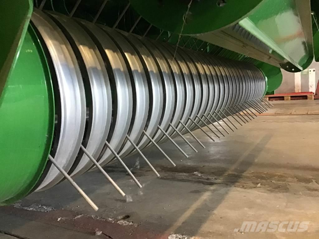 John Deere V461M ラウンドベーラー