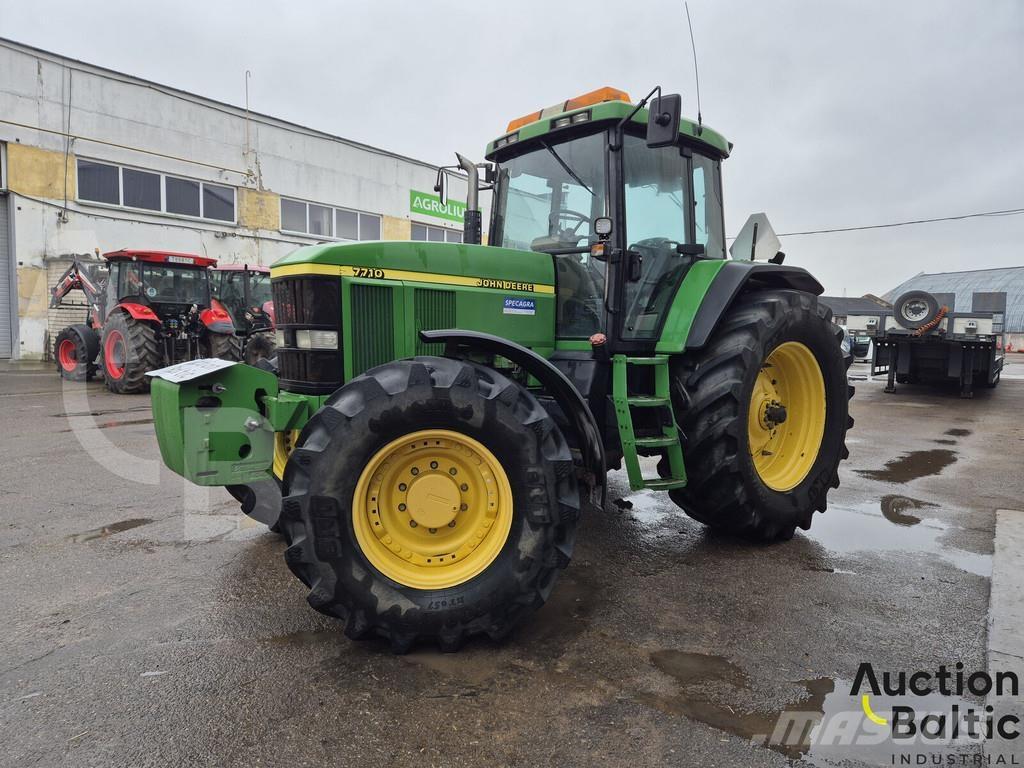 John Deere 7710 トラクター