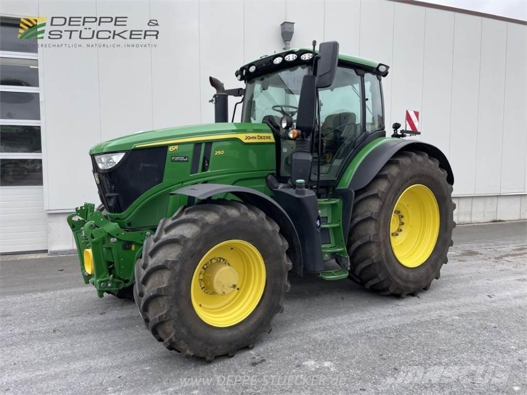 John Deere 6R 250 トラクター