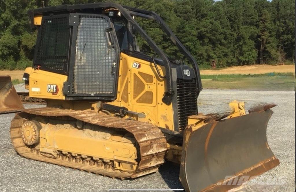 CAT D 3 ブルドーザー