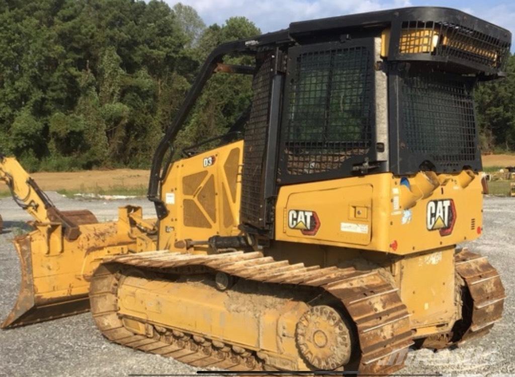 CAT D 3 ブルドーザー