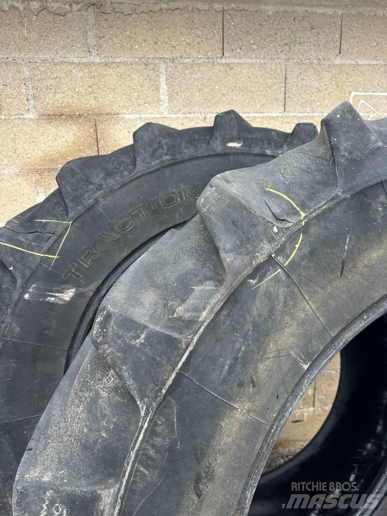Barum 520/70R38 タイヤ、ホイル、リム