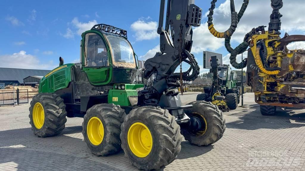 John Deere 1270 E ハーベスター