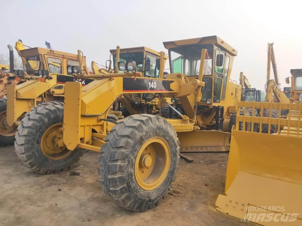 CAT 140K モーターグレーダー