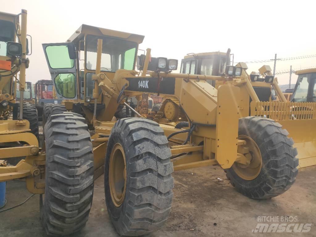 CAT 140K モーターグレーダー