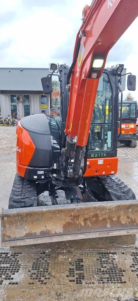Kubota U 50-5 ミニ油圧ショベル 7t以下（ミニユンボ・ミニディガー）