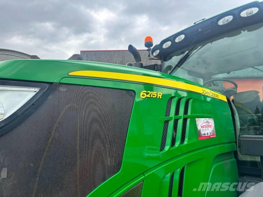 John Deere 6215 R トラクター