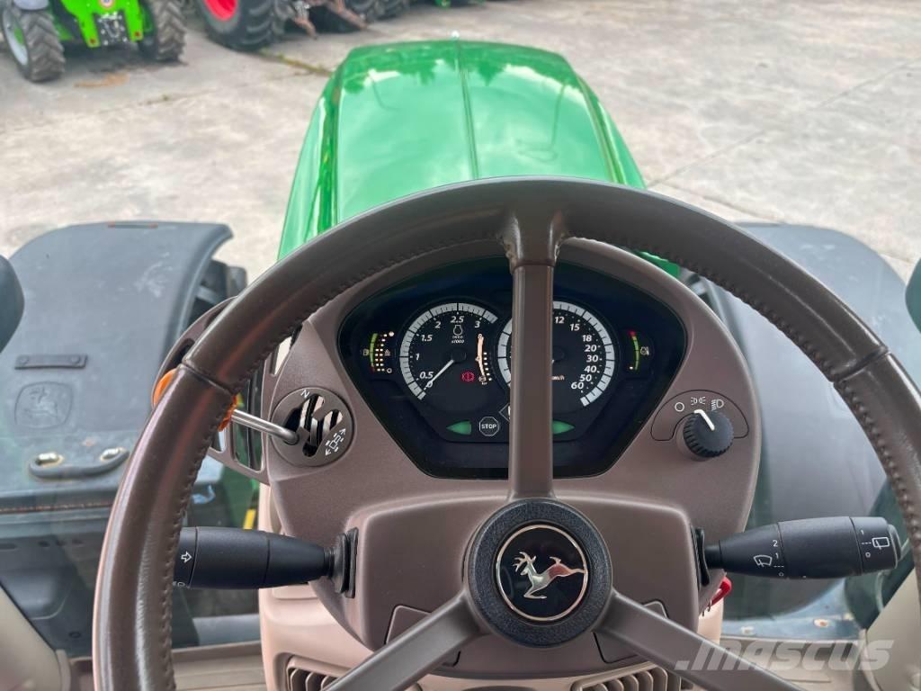 John Deere 6215 R トラクター