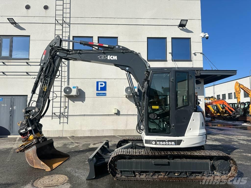 ECM ES 85 SB 中型油圧ショベル 7ｔ-12ｔ（ユンボ・パワーショベル・バックホー）